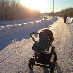 Babyjogger in the snow. *Photo from BabyJogger Instagram