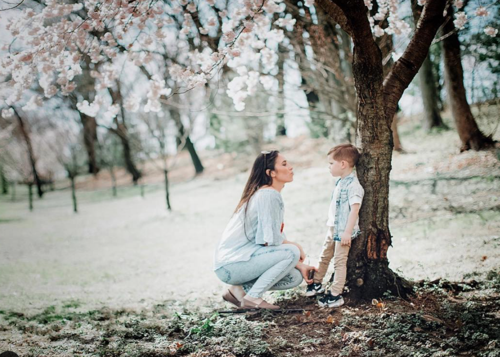 spring family photo shoot in NJ, cherry blossom
