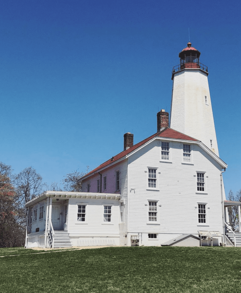 11 New Jersey Lighthouses to Visit With the Kids