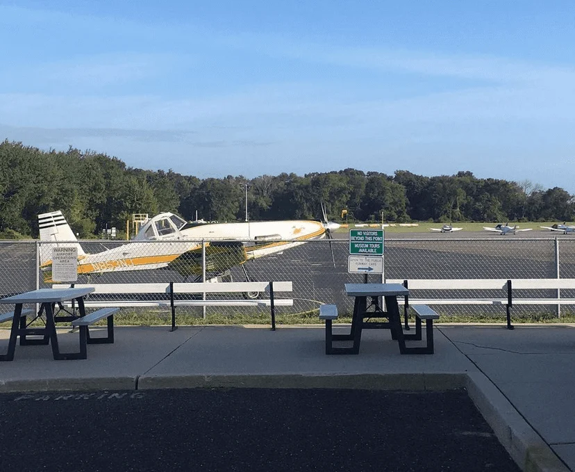 Runway Cafe