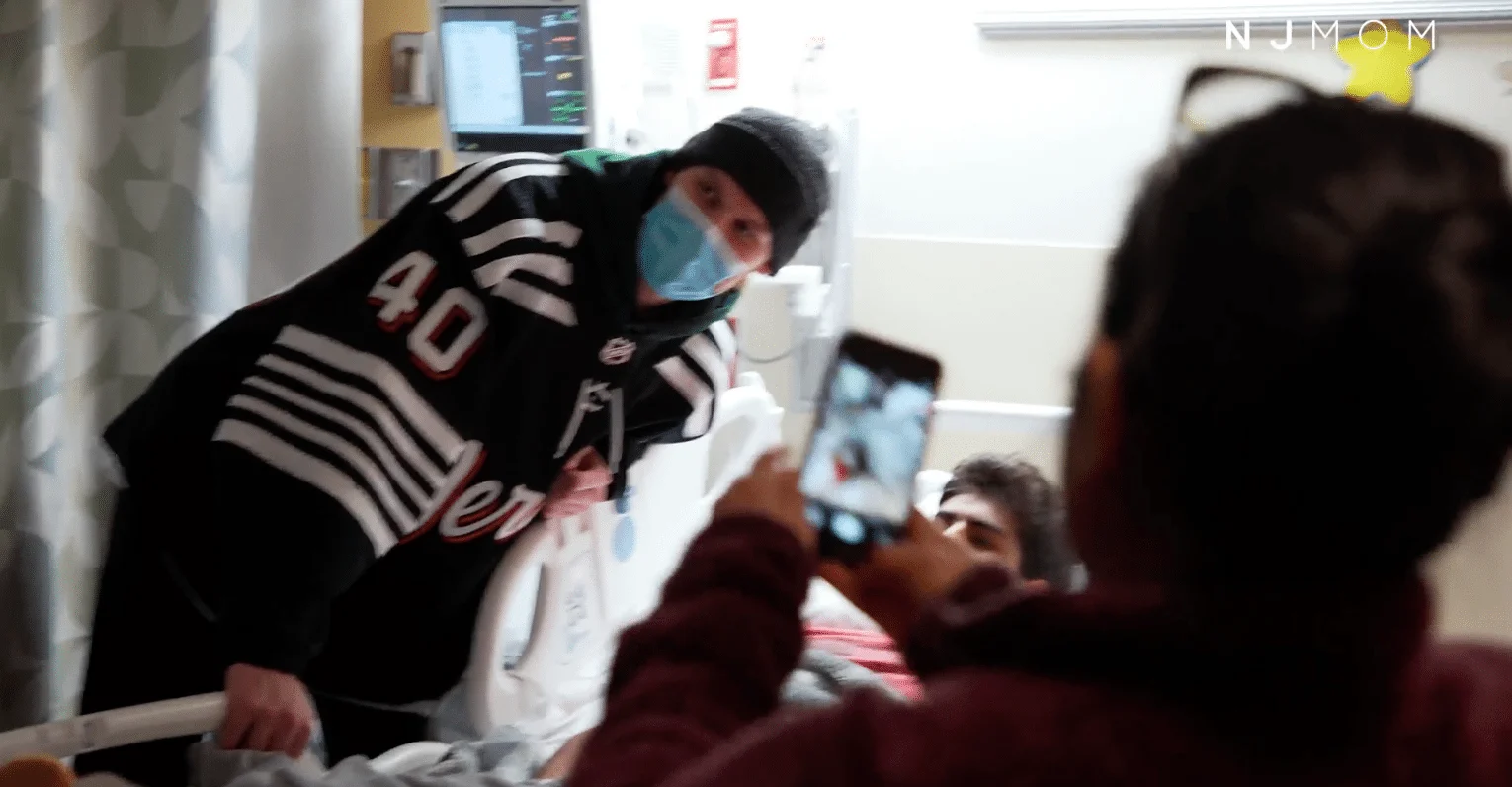 njdevils players at hospital