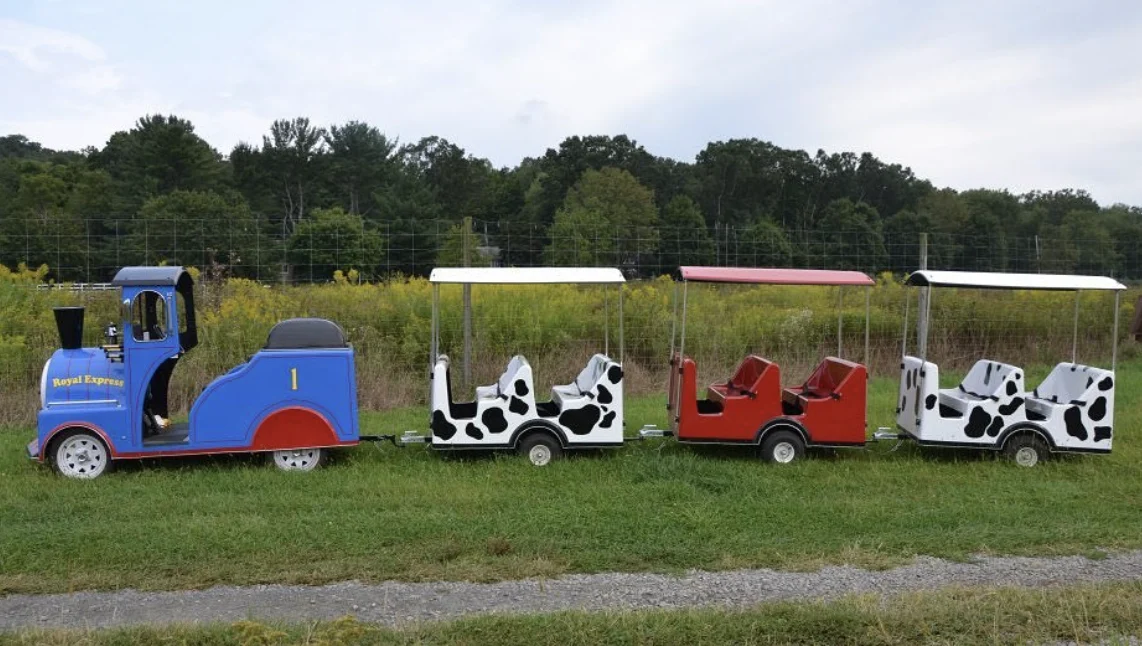 Brookhollow's Barnyard train nj mom