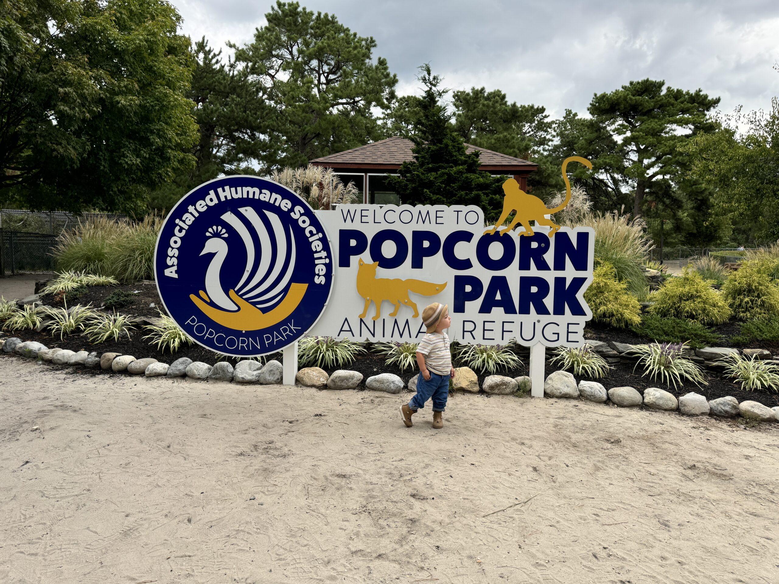 popcorn park zoo sign nj mom