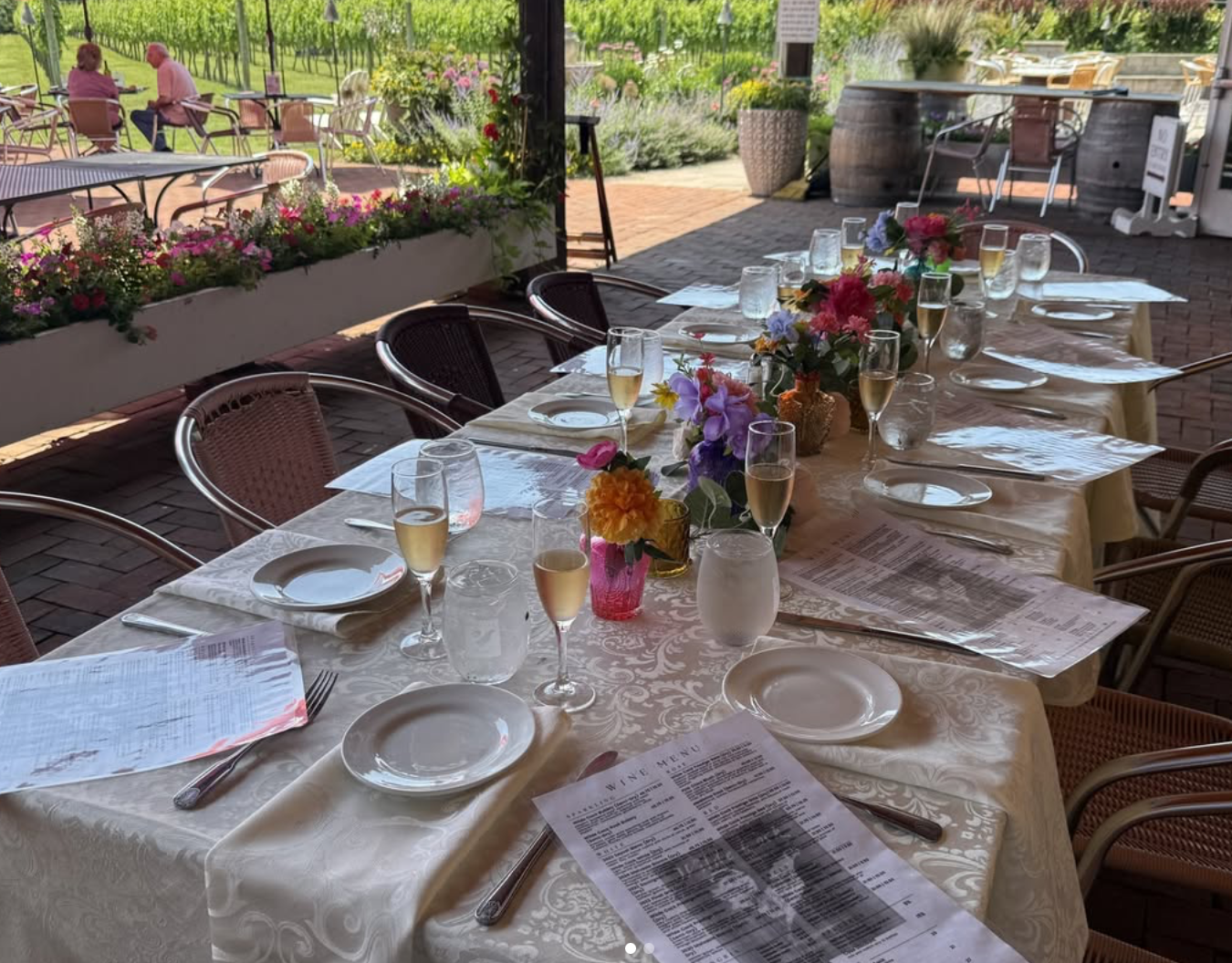 Willow Creek Winery table nj mom