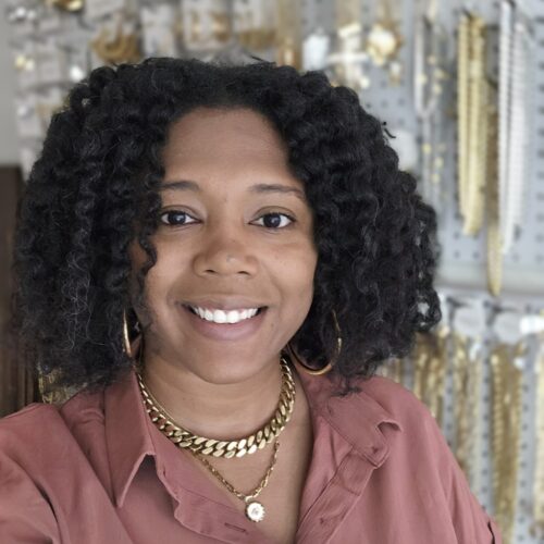 Ally Davis, Giselle Stella