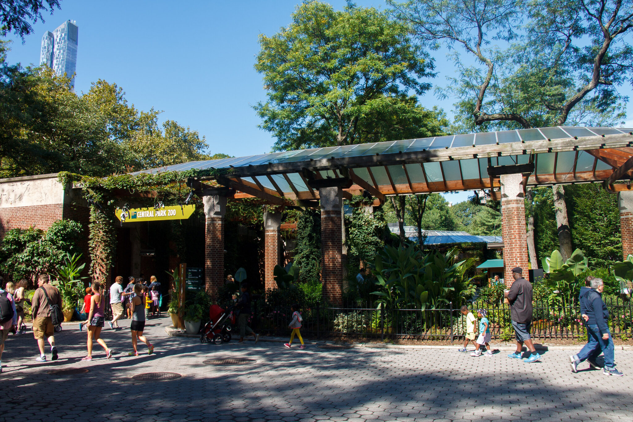 Central Park zoo ny mom