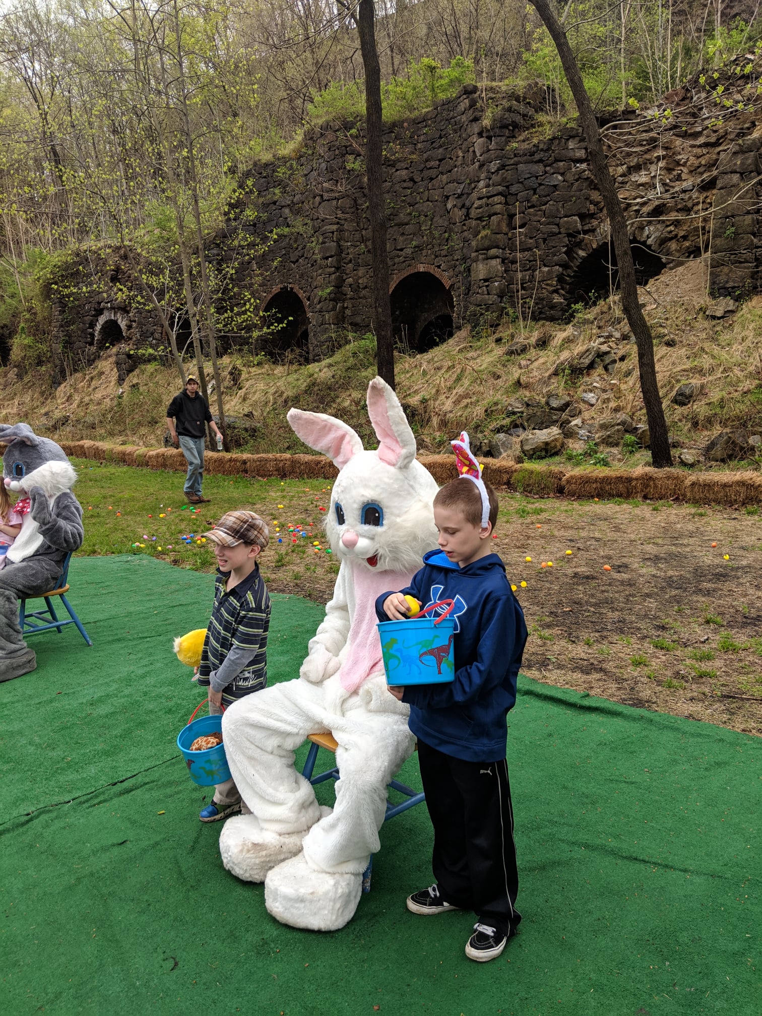 Delaware River Railroad easter ny mom