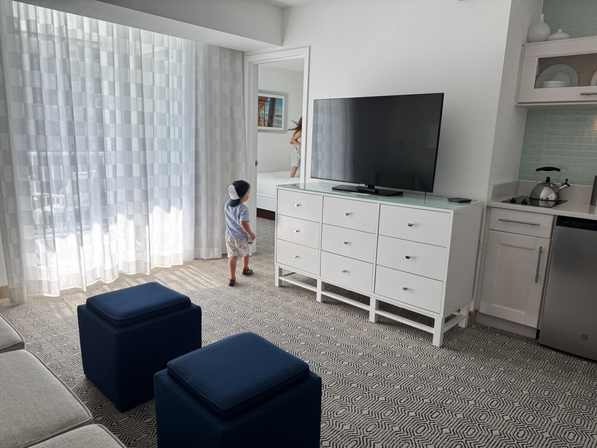 Icona room nj mom