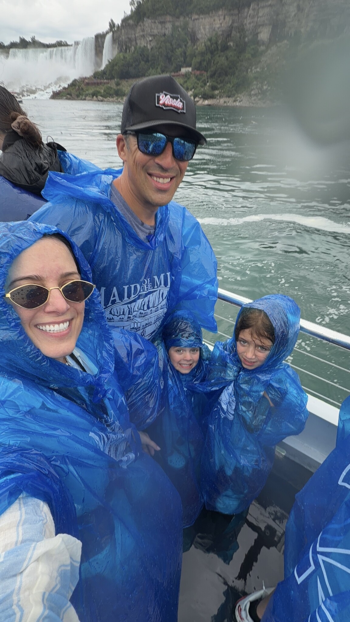 Maid of the mist falls nj mom